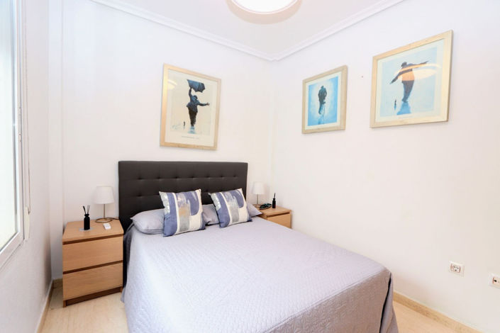 Image No.19-3 Bed House for sale