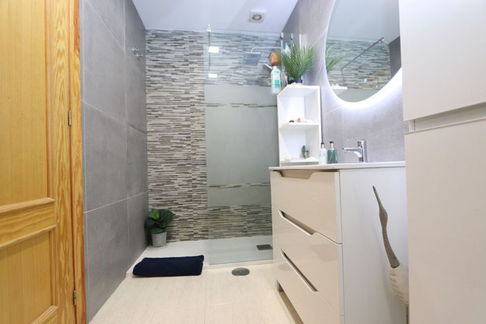 Image No.22-3 Bed House for sale