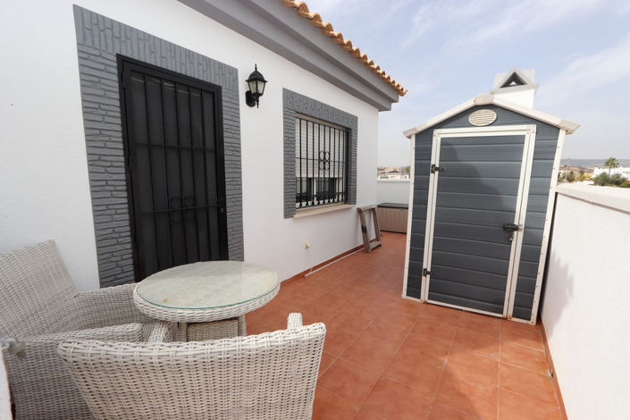 Image No.25-3 Bed House for sale