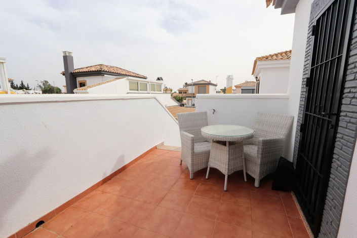 Image No.27-3 Bed House for sale