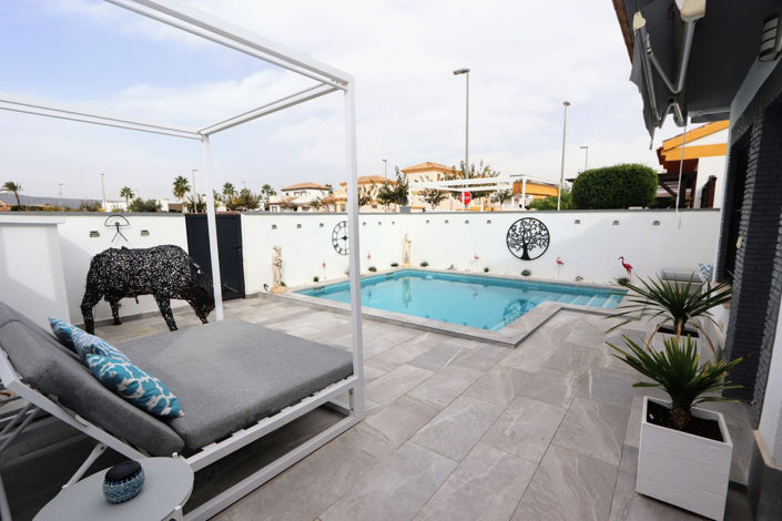 Image No.40-3 Bed House for sale