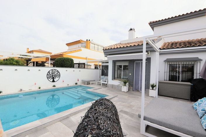 Image No.43-3 Bed House for sale