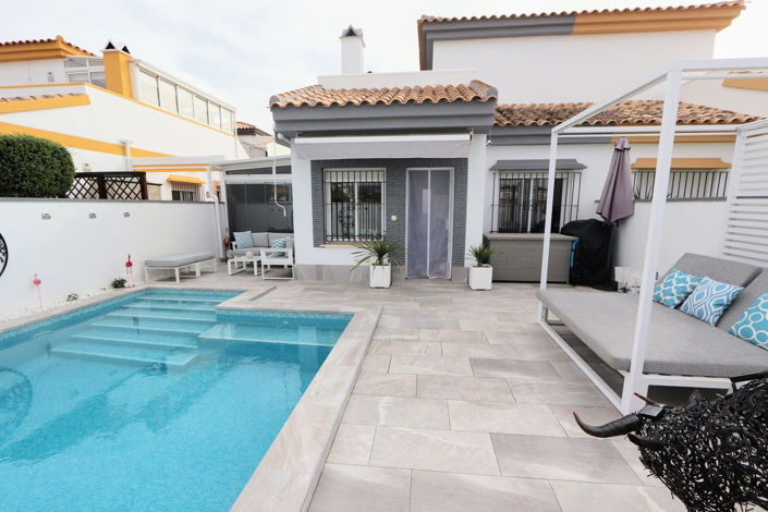 Image No.44-3 Bed House for sale