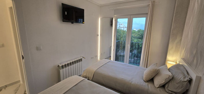 Image No.25-2 Bed Apartment for sale