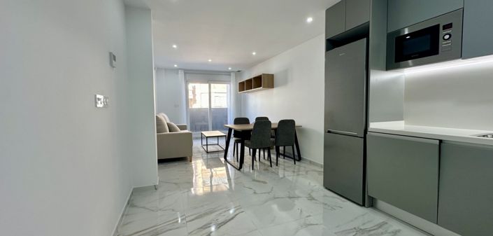 Image No.2-Appartement de 2 chambres à vendre à Torrevieja