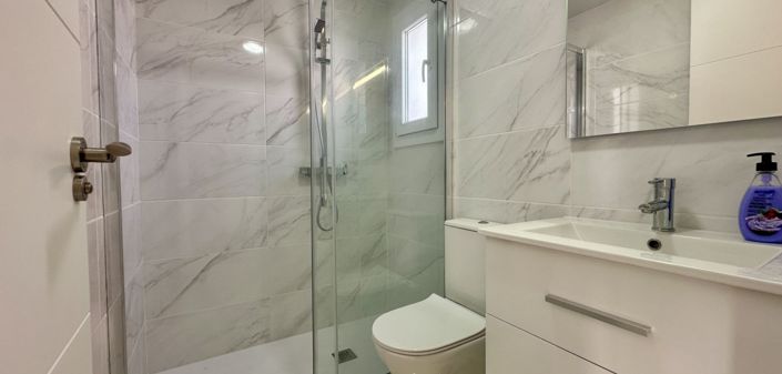 Image No.21-3 Bed Townhouse for sale