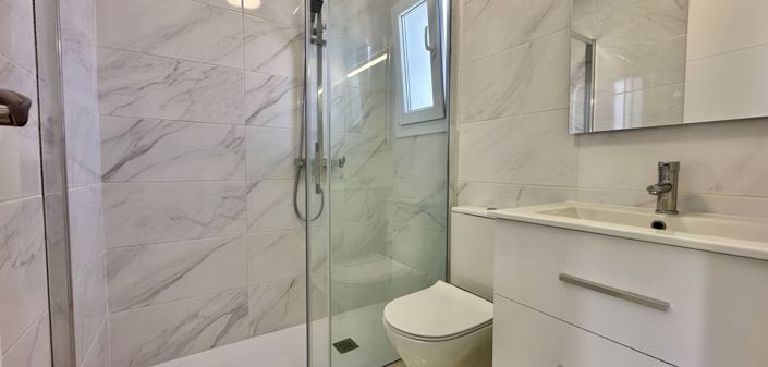 Image No.4-3 Bed Townhouse for sale