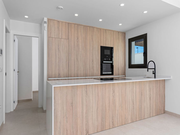 Image No.8-3 Bed Apartment for sale