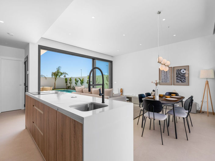 Image No.20-3 Bed House for sale