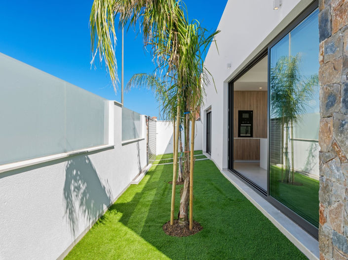 Image No.29-3 Bed Villa for sale
