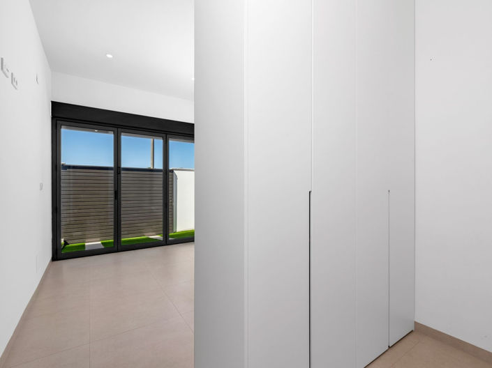Image No.39-3 Bed Villa for sale