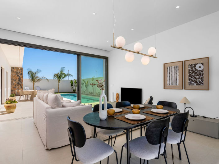 Image No.9-3 Bed House for sale