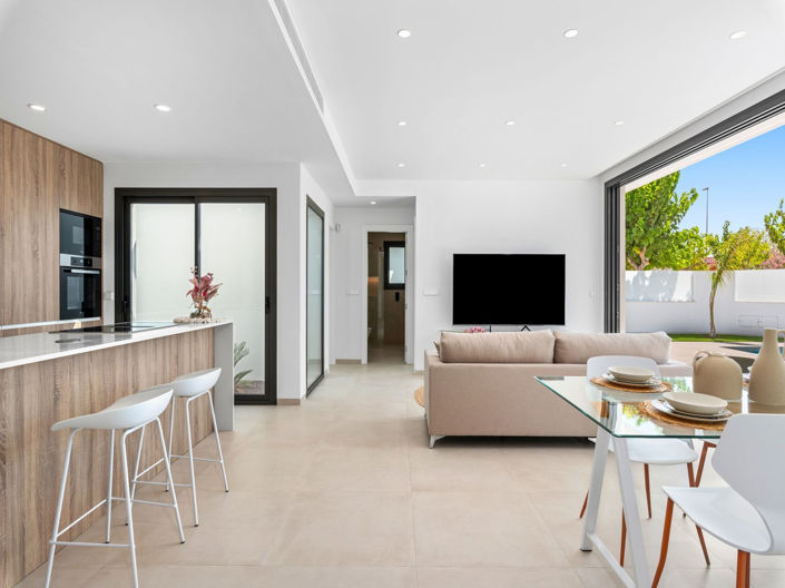 Image No.25-3 Bed House for sale