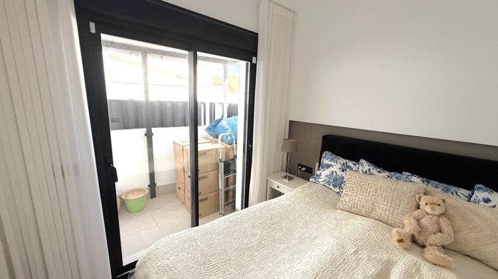 Image No.12-3 Bed Apartment for sale