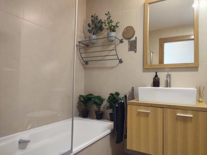 Image No.21-2 Bed Apartment for sale