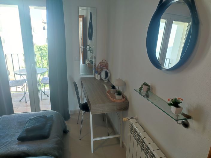 Image No.24-2 Bed Apartment for sale