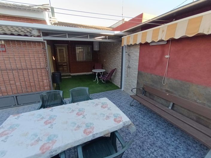 Image No.12-3 Bed House for sale
