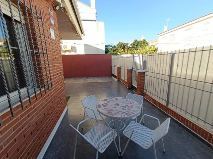 Image No.9-3 Bed House for sale