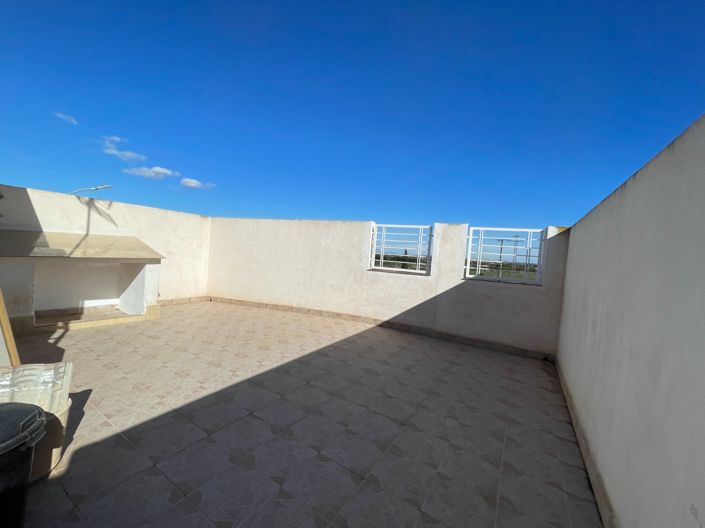 Image No.27-5 Bed Townhouse for sale