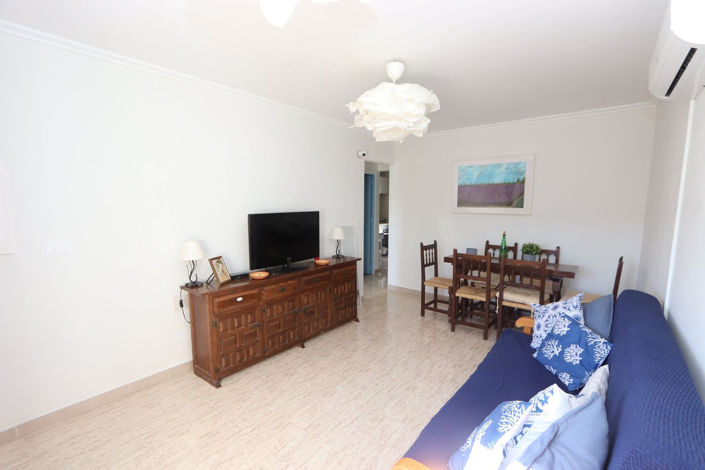 Image No.5-2 Bed House for sale