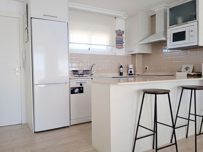 Image No.11-3 Bed Apartment for sale