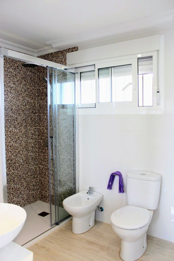 Image No.20-3 Bed Apartment for sale