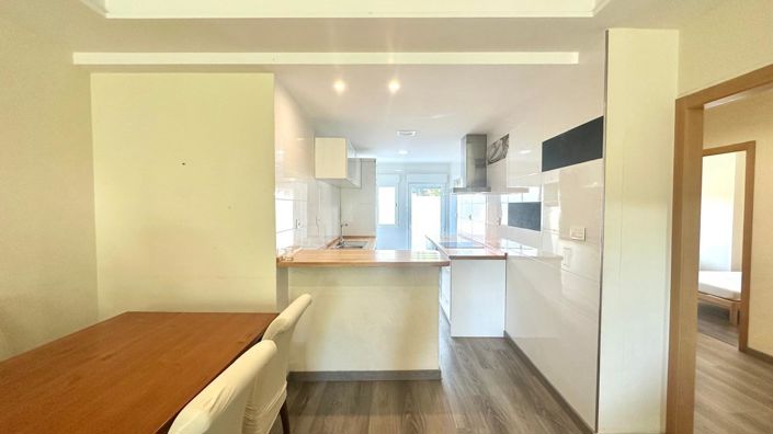 Image No.10-3 Bed Apartment for sale