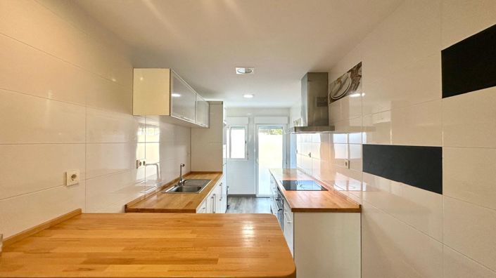 Image No.41-3 Bed Apartment for sale