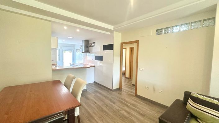 Image No.9-3 Bed Apartment for sale