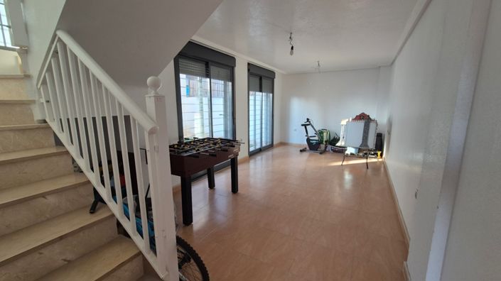 Image No.20-3 Bed Duplex for sale