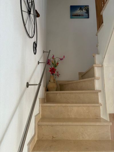 Image No.5-2 Bed House for sale