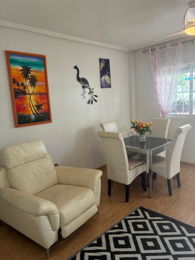 Image No.6-2 Bed House for sale