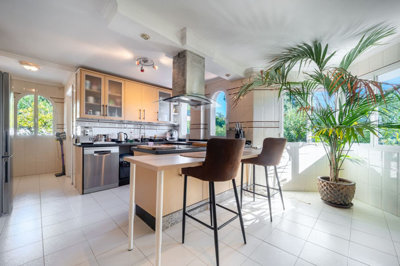 15-11d12f2f454f2f5e9b981fdd8b901d51