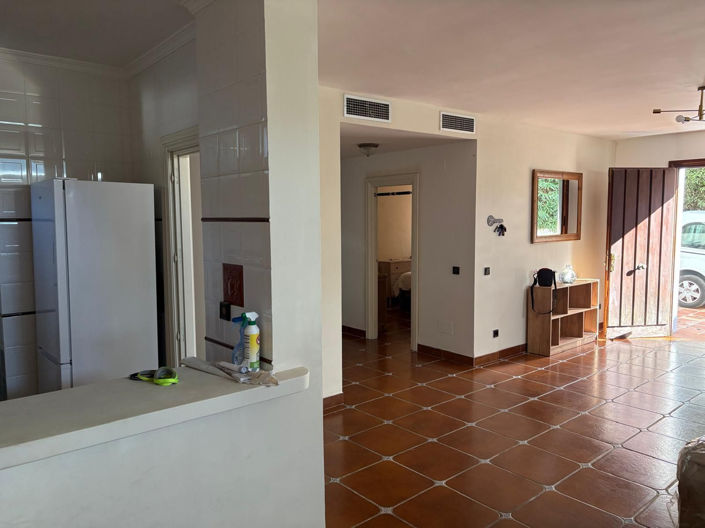 Image No.31-6 Bed Villa for sale