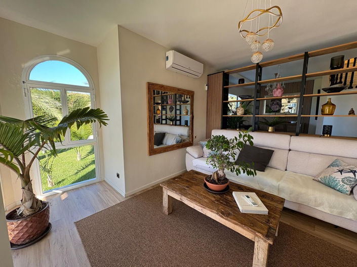 Image No.8-6 Bed Villa for sale