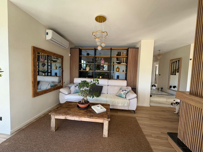 Image No.9-6 Bed Villa for sale