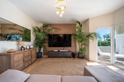 9-467d0cee5b725f3ef65f102a0c2e69c0