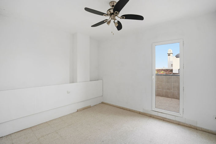 Image No.8-2 Bed Apartment for sale