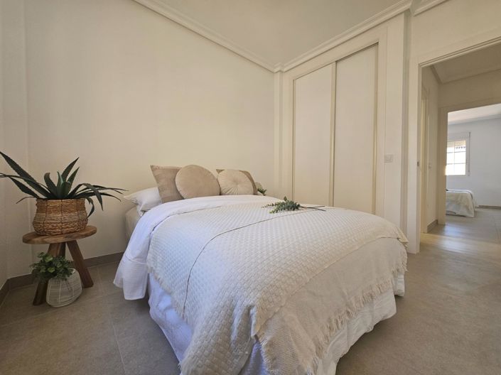 Image No.10-2 Bed Apartment for sale