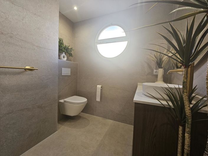 Image No.16-2 Bed Apartment for sale