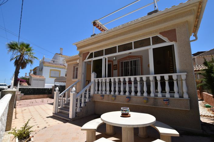 Image No.2-3 Bed Villa for sale