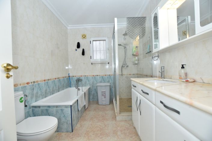 Image No.22-3 Bed Villa for sale