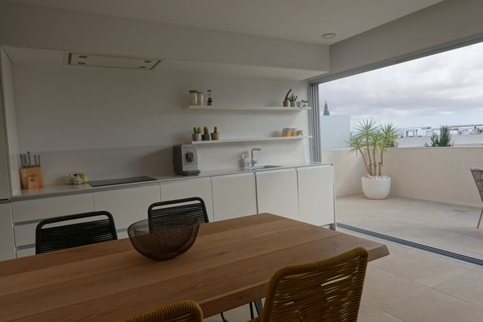 Image No.14-3 Bed Property for sale