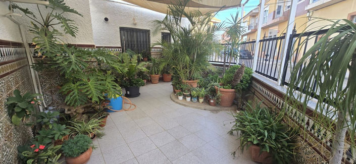 Image No.11-6 Bed House for sale