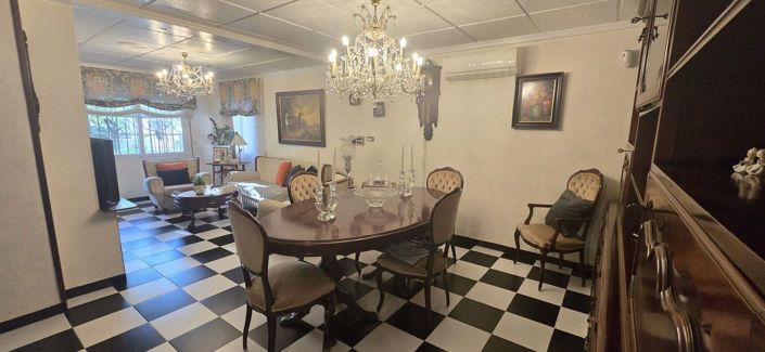 Image No.35-6 Bed House for sale