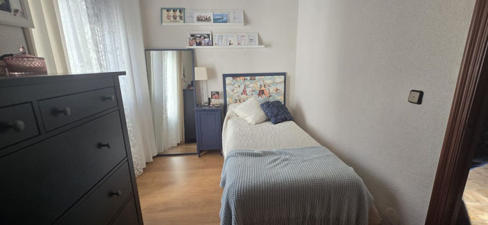 Image No.42-6 Bed House for sale