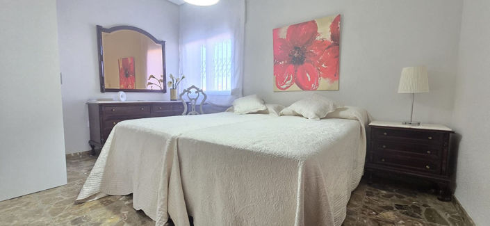 Image No.47-6 Bed House for sale