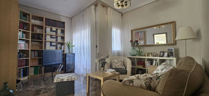 Image No.50-6 Bed House for sale