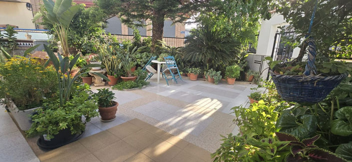 Image No.7-6 Bed House for sale