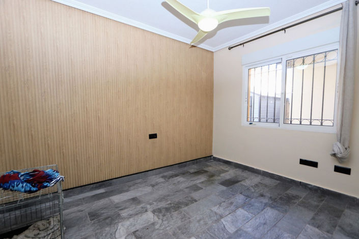 Image No.24-3 Bed House for sale